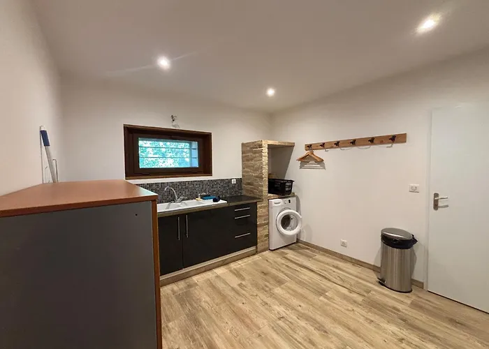 Вилла Le Mas Рошфор-дю-Гар