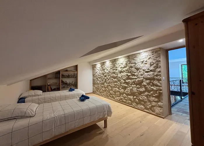 Le Mas Рошфор-дю-Гар